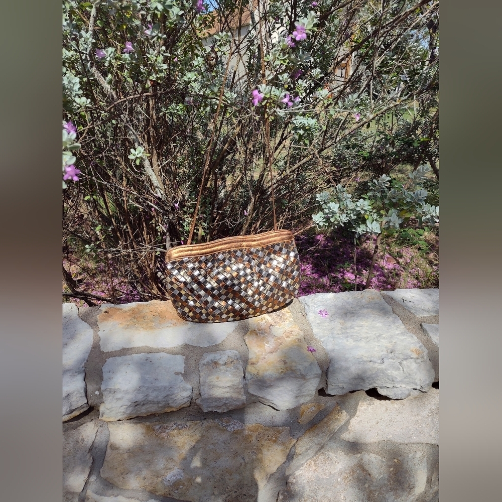 VINTAGE Y2K Morris Moskowitz Gold Silver Copper Gunmetal Woven Clutch EUC